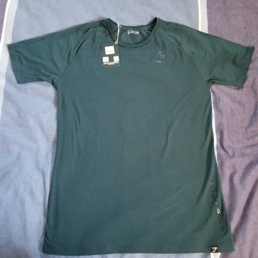 Nwt 2 Gymshark/golds gym collab shirts.